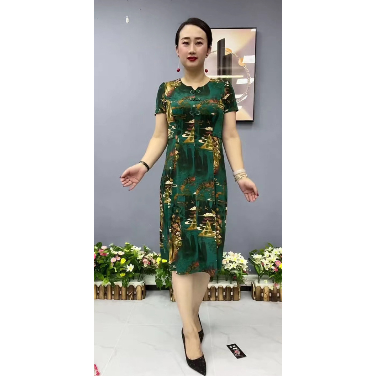 Elegant Floral Print A-Line Midi Dress with Button Neck Short Sleeves