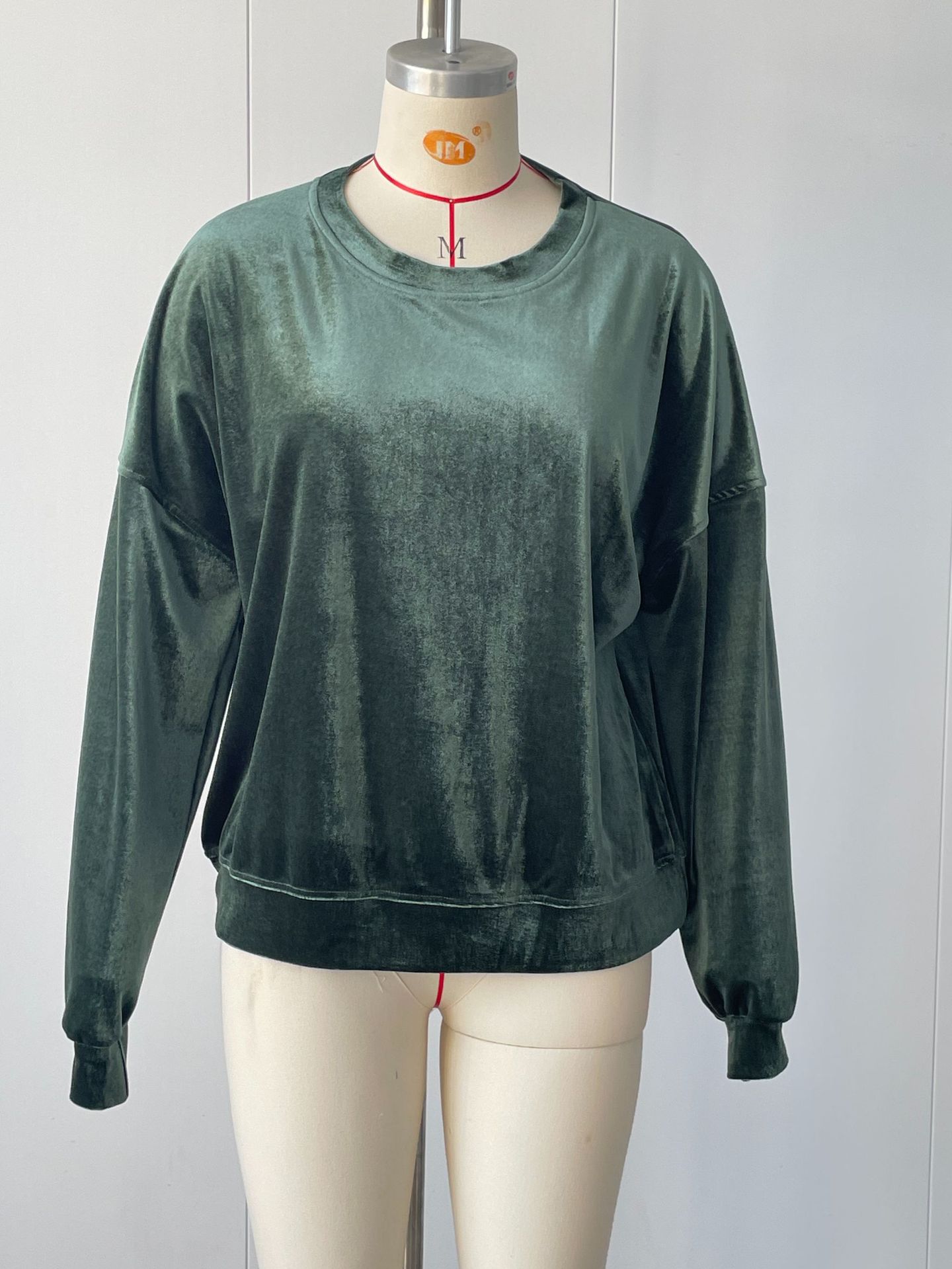 Women's Long Sleeve Gold Velvet Solid Color Crewneck Sweatshirt