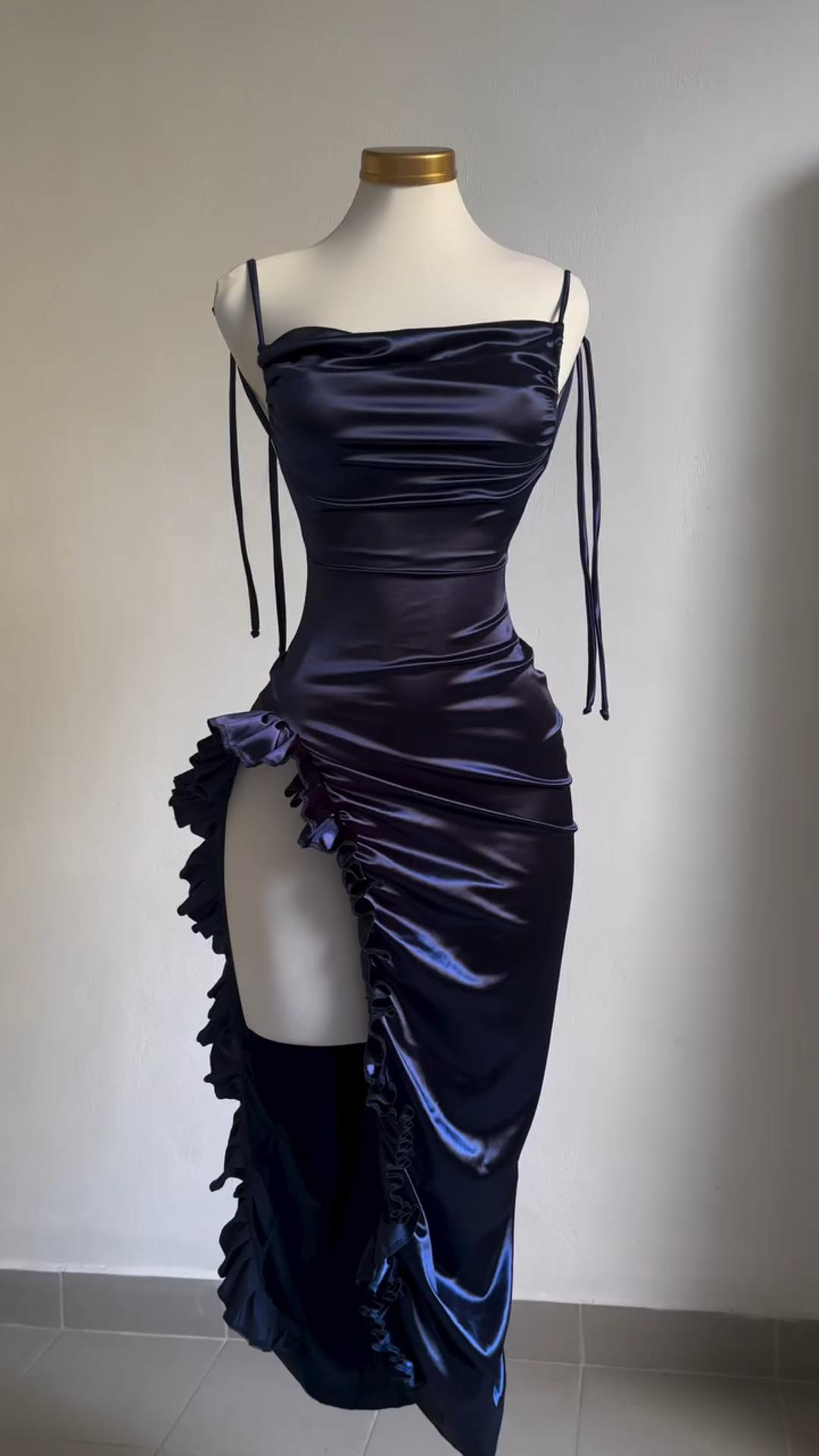Women's Sleeveless Satin Bodycon Dress with High Slit and V-Neck