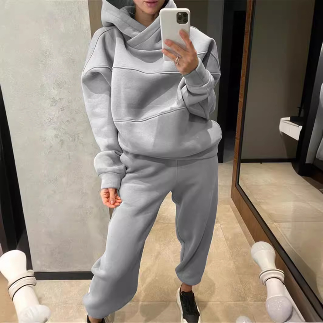Women's Two-Piece Hoodie and Pants Tracksuit Set