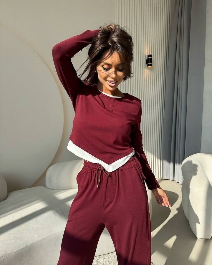 Women's Solid Color Two-Piece Set with Faux-Layer Top and Tie-Waist Pants