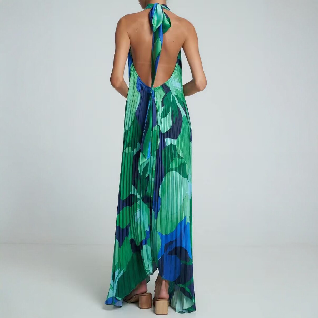 Halter Neck Deep V Green Blue Colorblock Pleated Maxi Dress