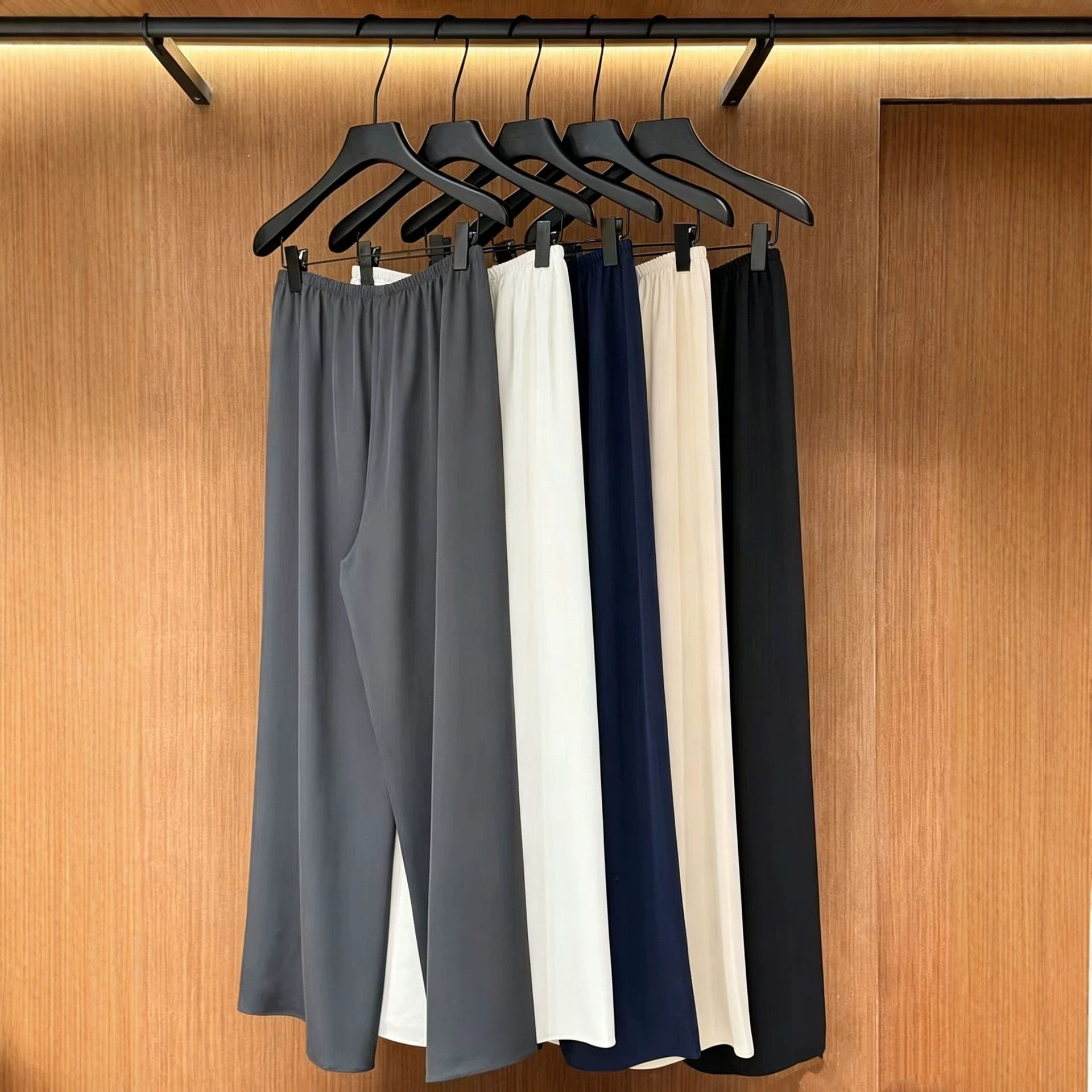 Women's Textured Twill Wide-Leg Casual Pants with Drape