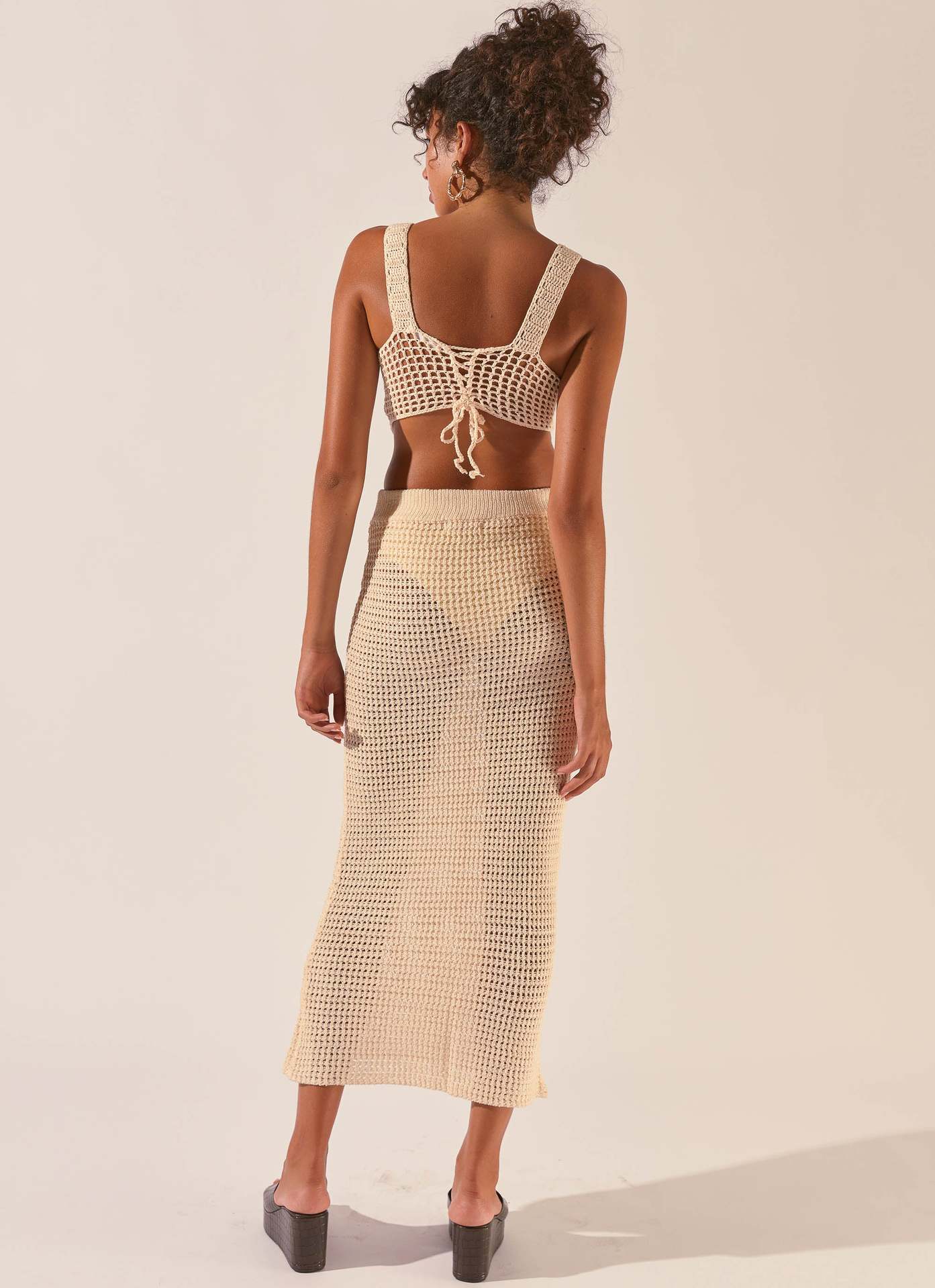 Women's Knit V-Neck Sleeveless Crop Top and Bodycon Midi Skirt Set