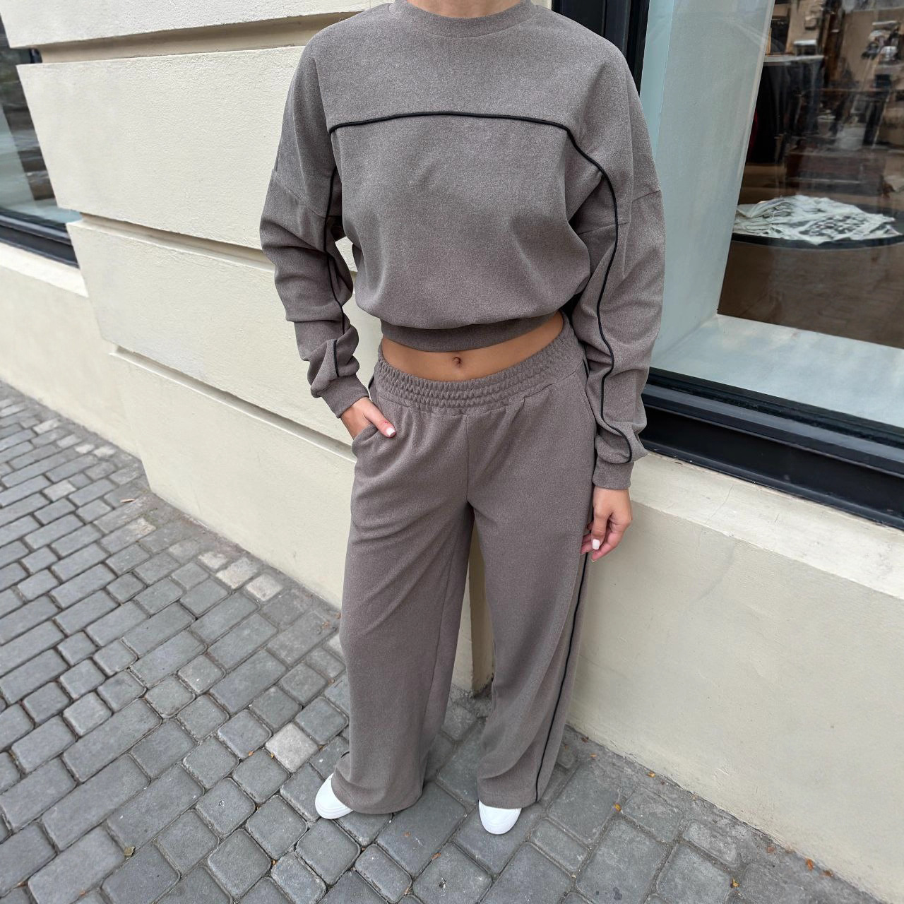 Women's Striped Long Sleeve Sweatshirt & Wide-Leg Pants Set