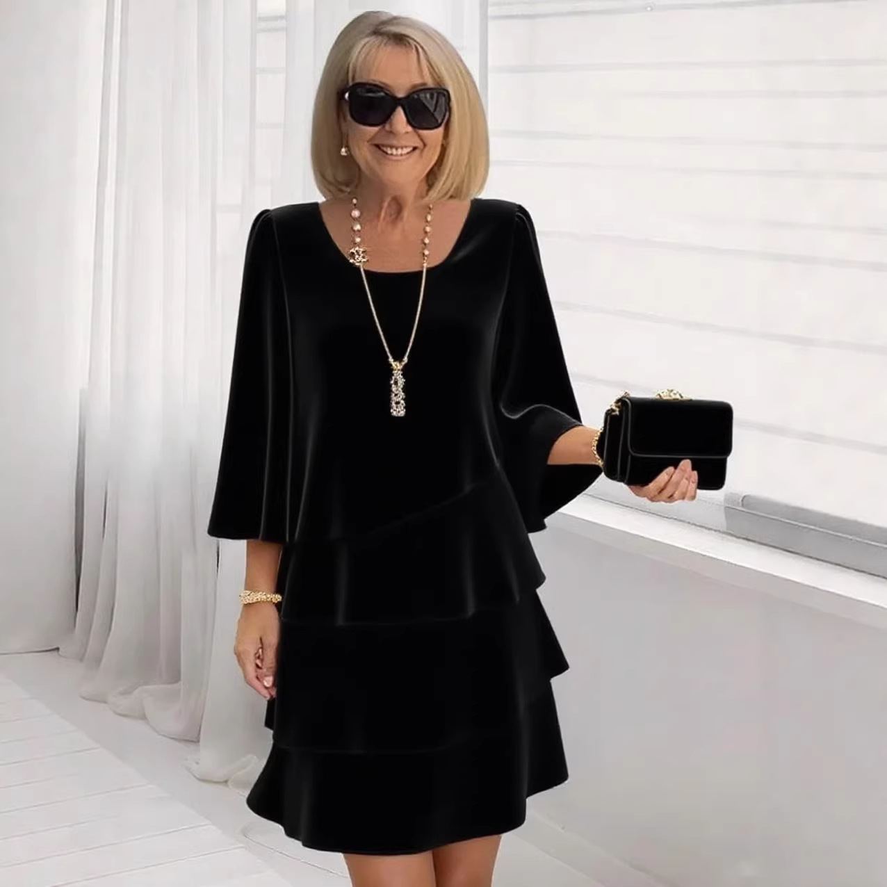 Women's Tiered Cake Dress Round Neck Loose Fit Midi Dress