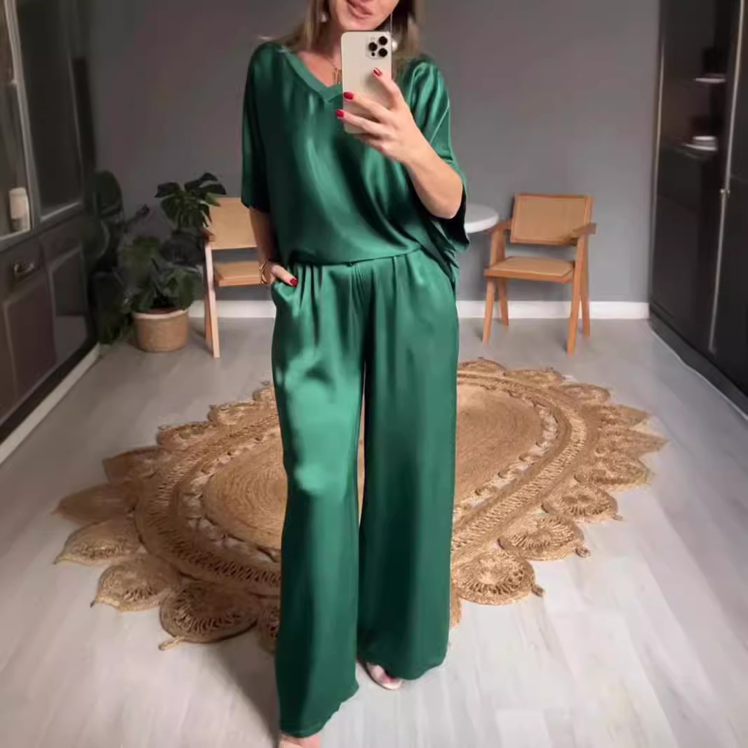 Women's Solid Mercerized V-Neck Two-Piece Pant Set