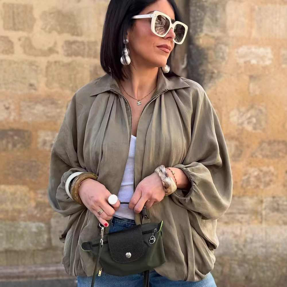 Women's Pleated Loose Puffer Bomber Jacket