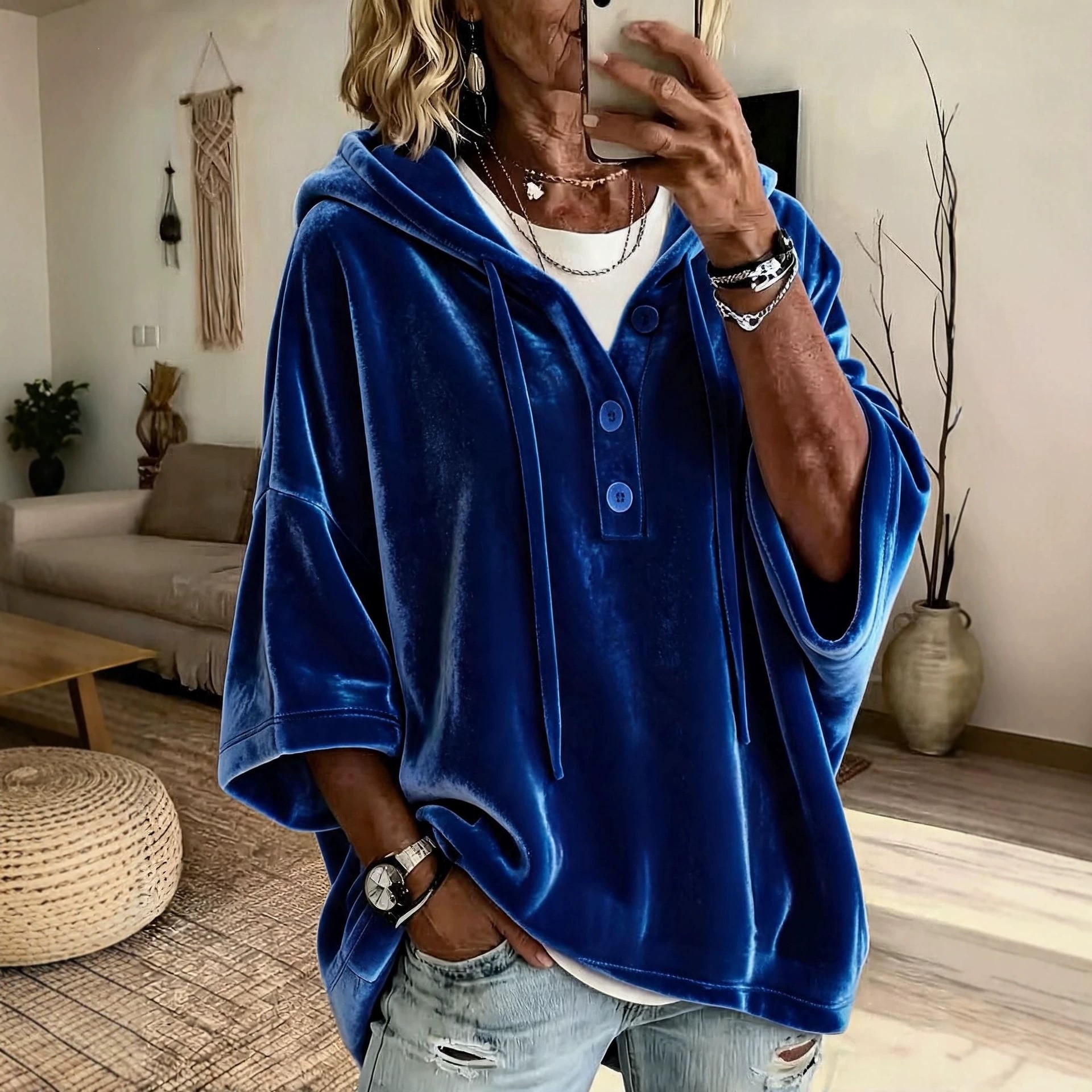 Women's Solid Velvet 3/4 Sleeve Top