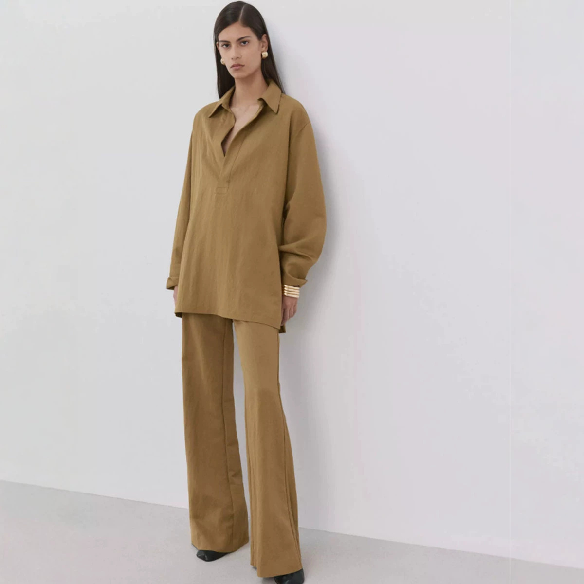 Women's Two-Piece Collared Shirt Set Long Sleeve Solid Color