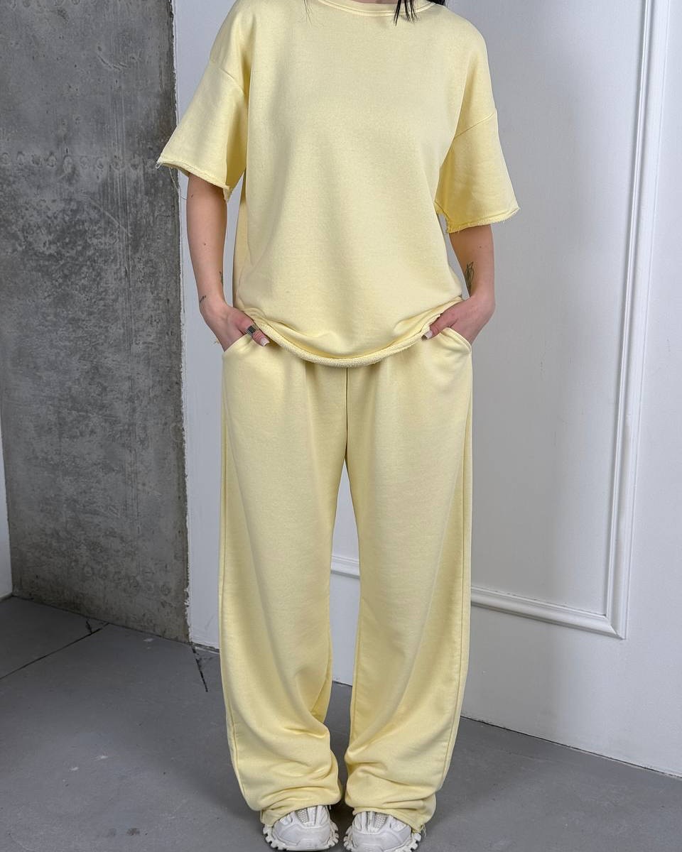 Women's Two-Piece T-Shirt and Pants Set Crew Neck Short Sleeve Macaron Colors