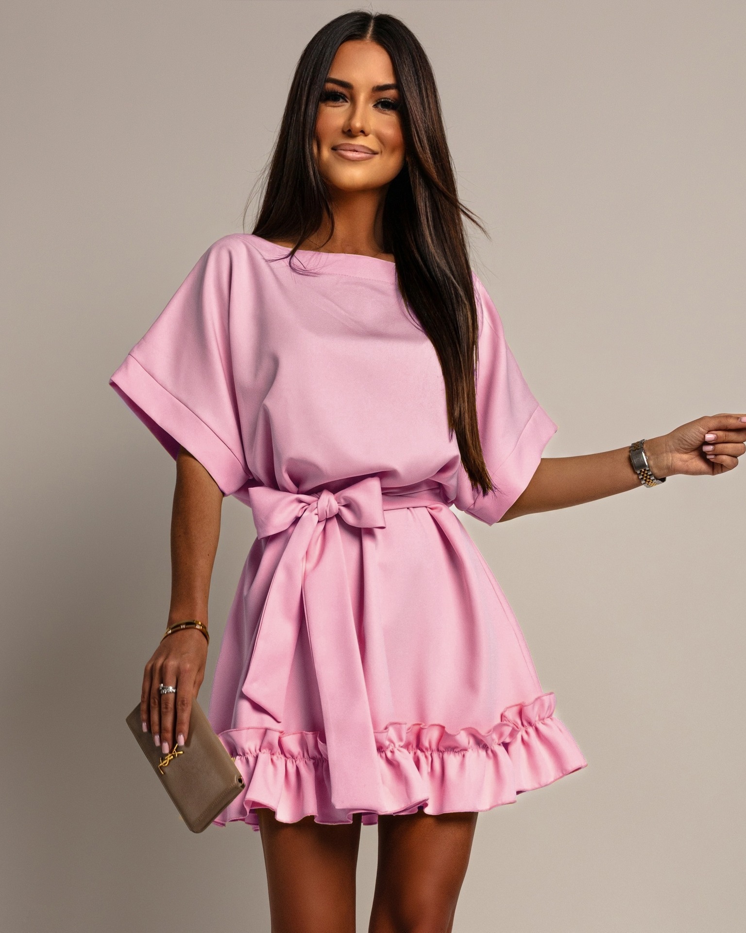Tie-Waist Ruffle Sleeve Short Dress with荷叶 Hem