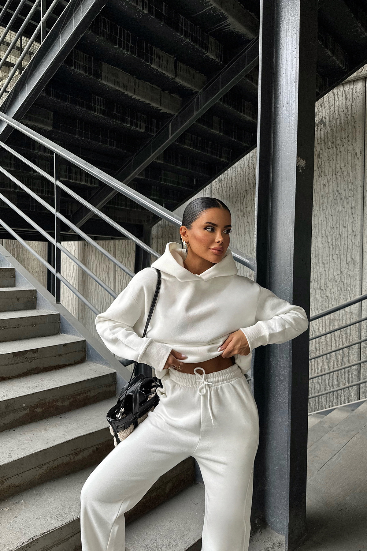 Women's Solid Hooded Long Sleeve Sweatshirt and Pants Set with Pockets