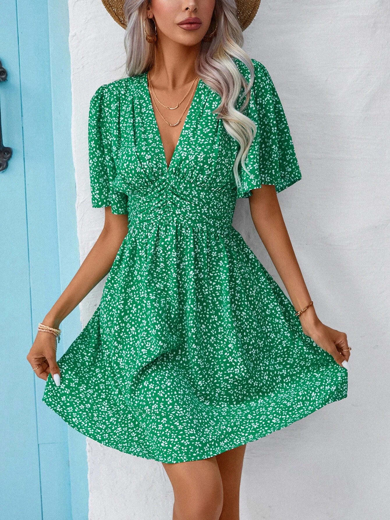 Women's Summer V-Neck Half-Sleeve Floral Pleated High-Waist Dress