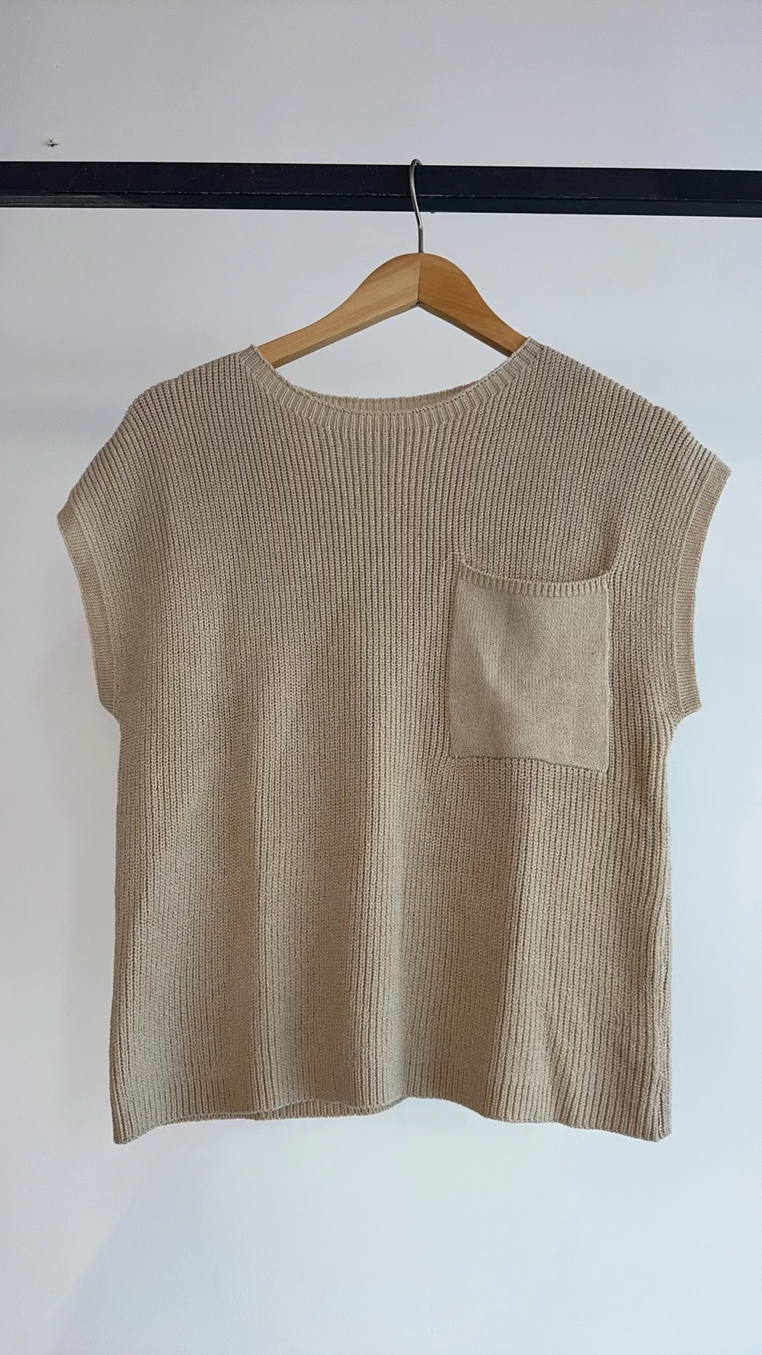 Women's Crewneck Pocket Short Sleeve Sweater