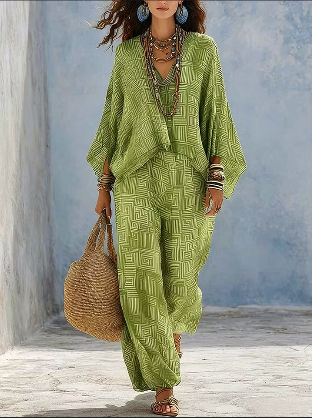 Women's Geometric Print V-Neck Loose Top & High-Waist Wide-Leg Pants Set