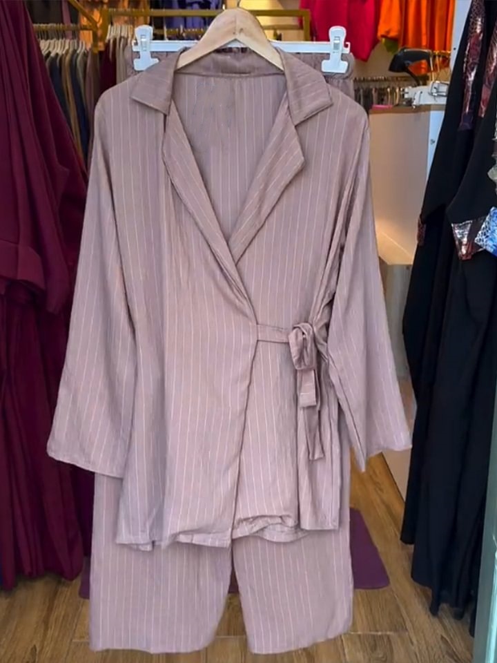 Women's Striped Two-Piece Blazer and Pants Set Casual Loose Fit