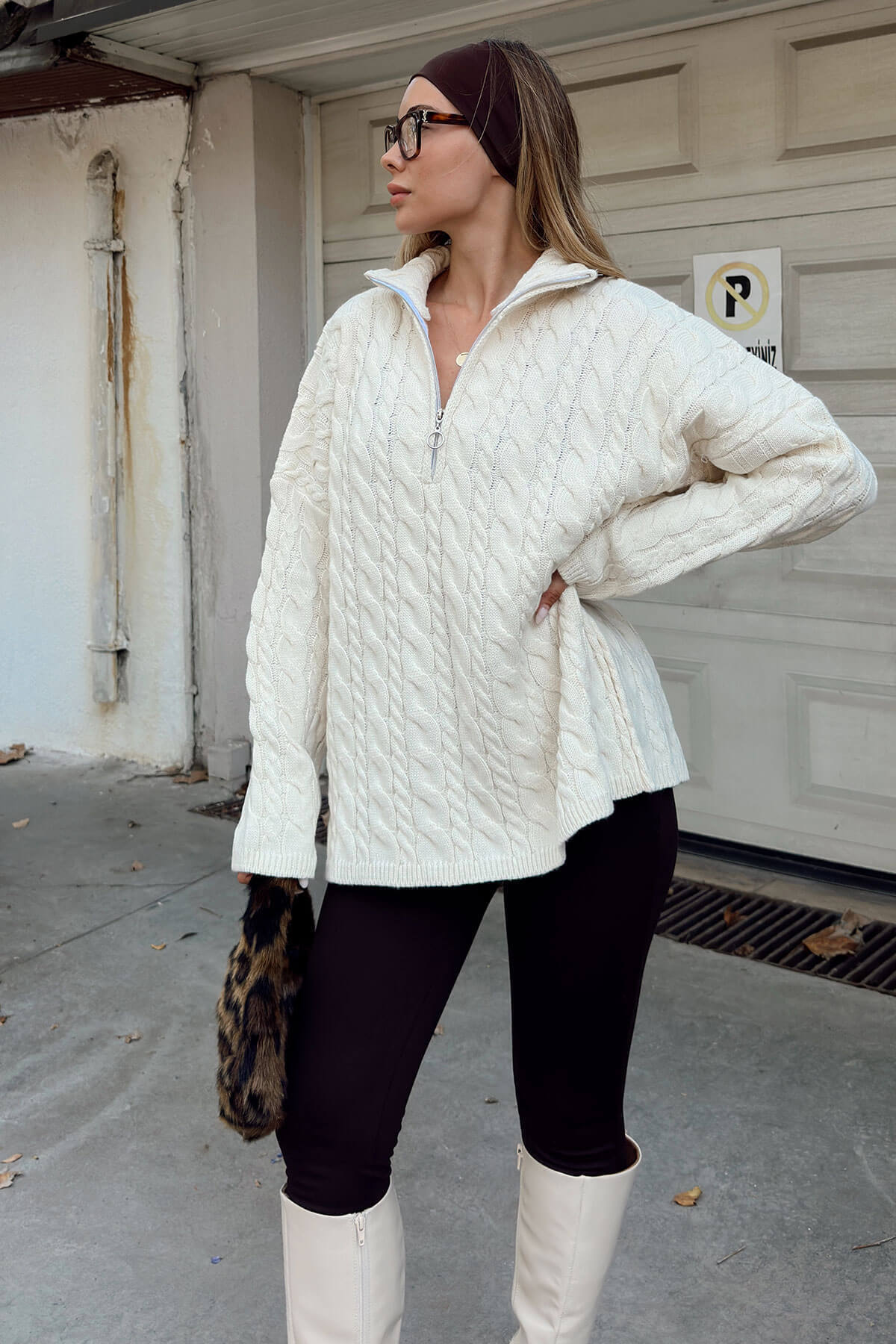 Half-Zip Knit Pullover Sweater with Collar