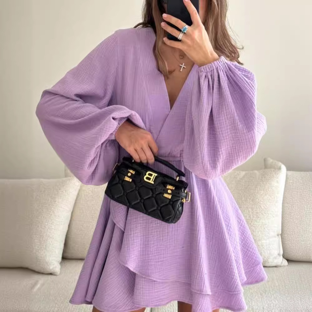 Women's Solid Color V-Neck Long Sleeve Cinched Waist Short Dress