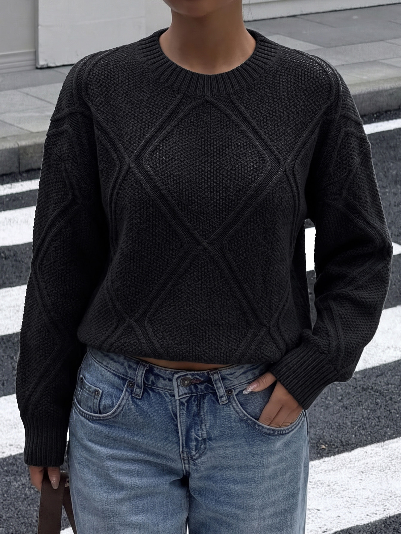 Women's Loose Fit Diamond Pattern Pullover Knit Sweater