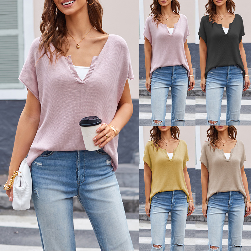 V-Neck Slit Short-Sleeve Loose Plus-Size Pullover Knit Top