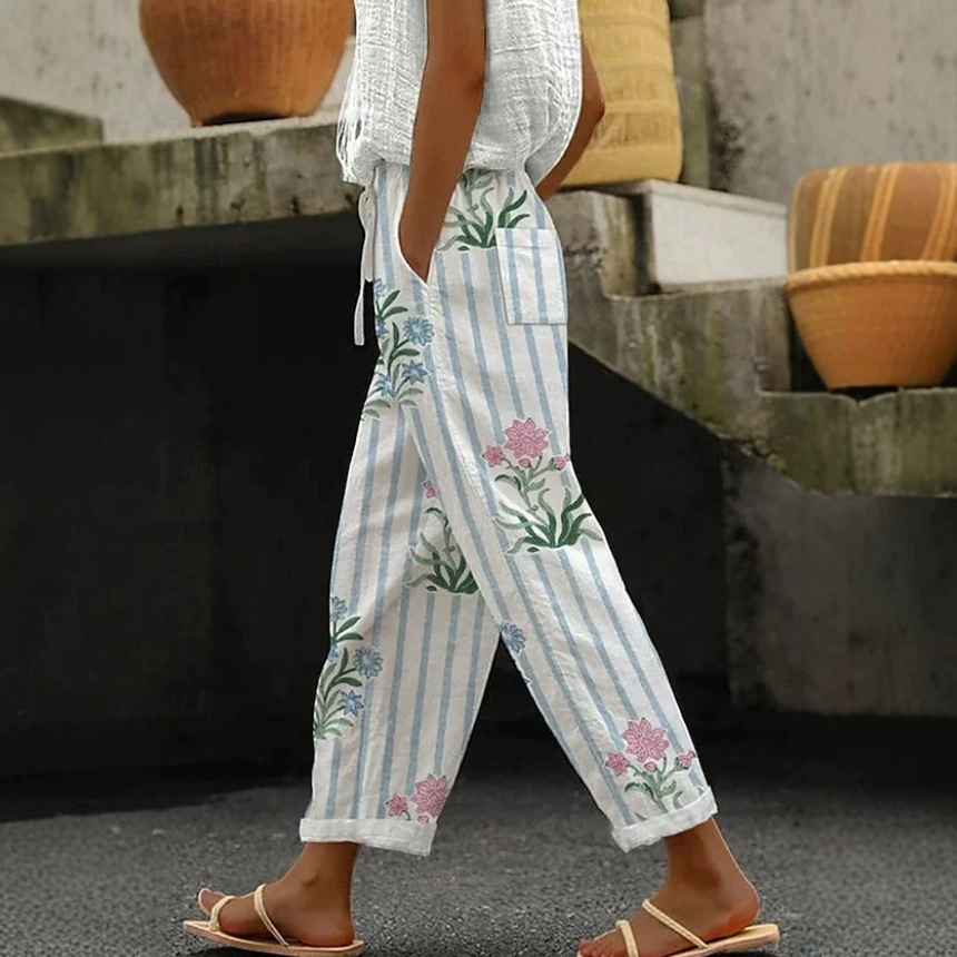 Women's Drawstring Pocket Wide-Leg Cropped Pants with Digital Print