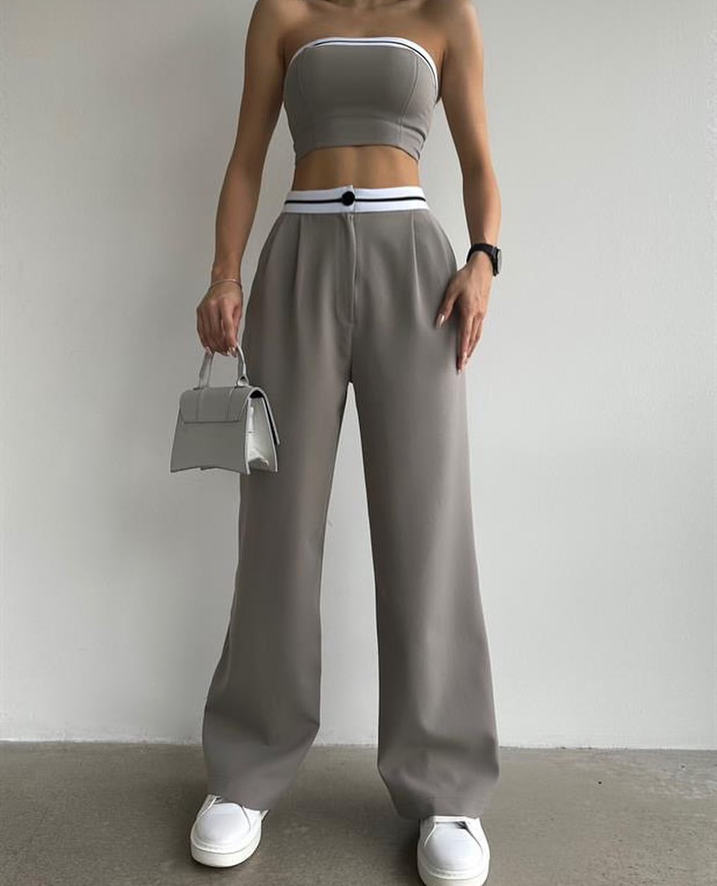 Women's Color-Block Sports Cami & High-Waist Wide-Leg Pants Set