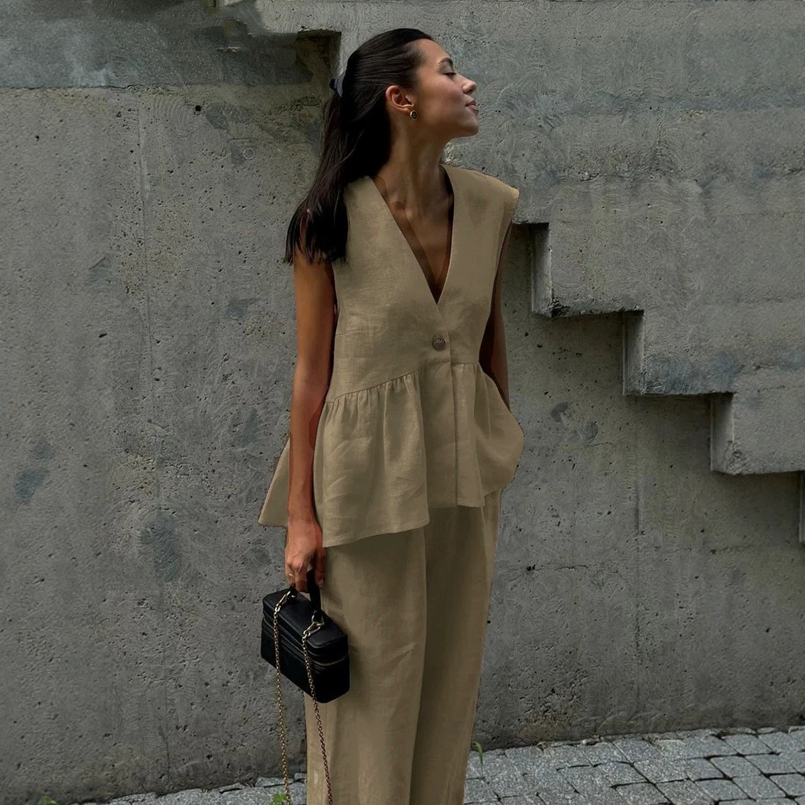 V-Neck Sleeveless Top and Pants Two-Piece Set Solid Color Commuter