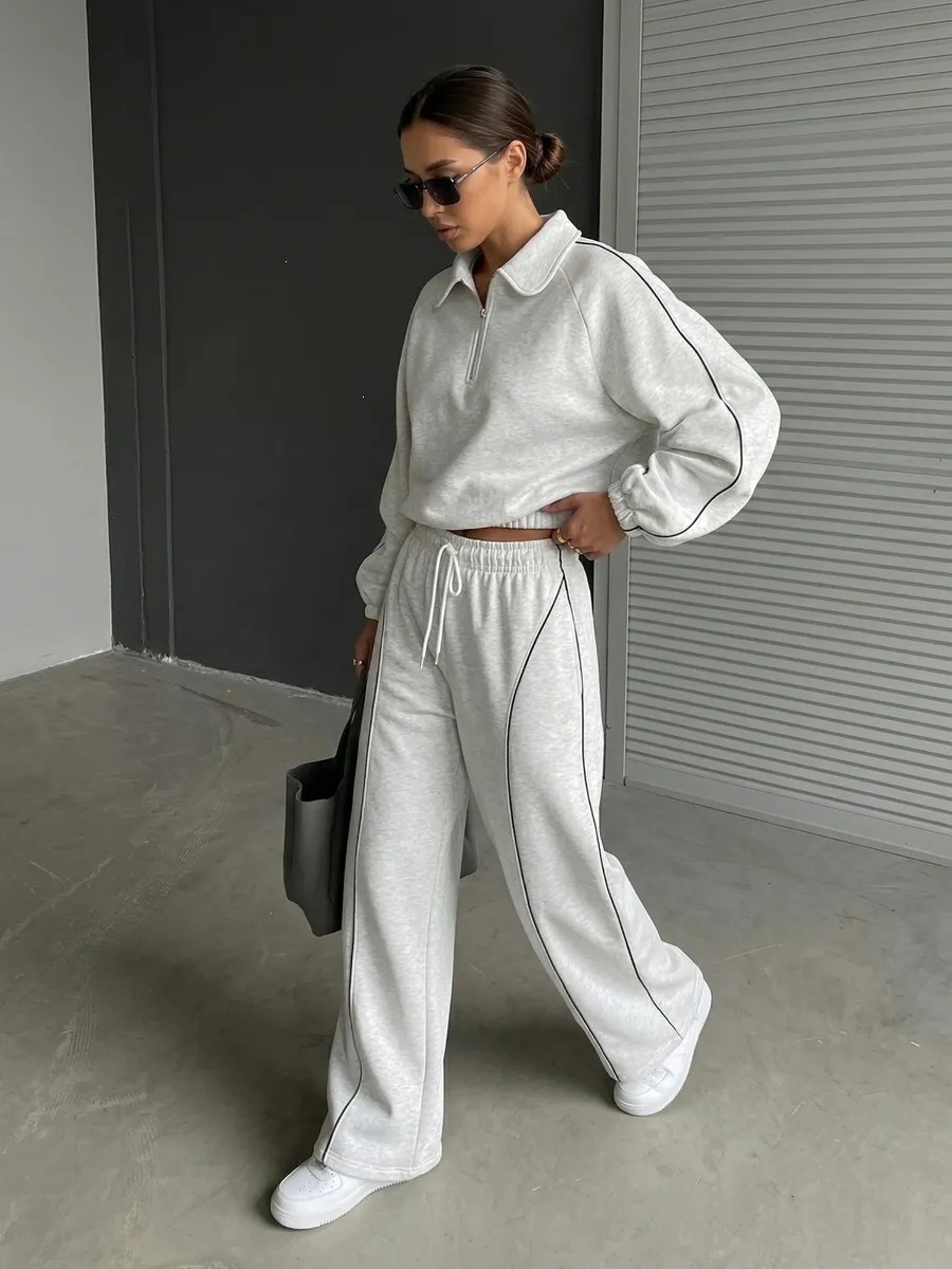 Women's Retro Colorblock Half-Zip Sweatshirt & Wide-Leg Sweatpants Set