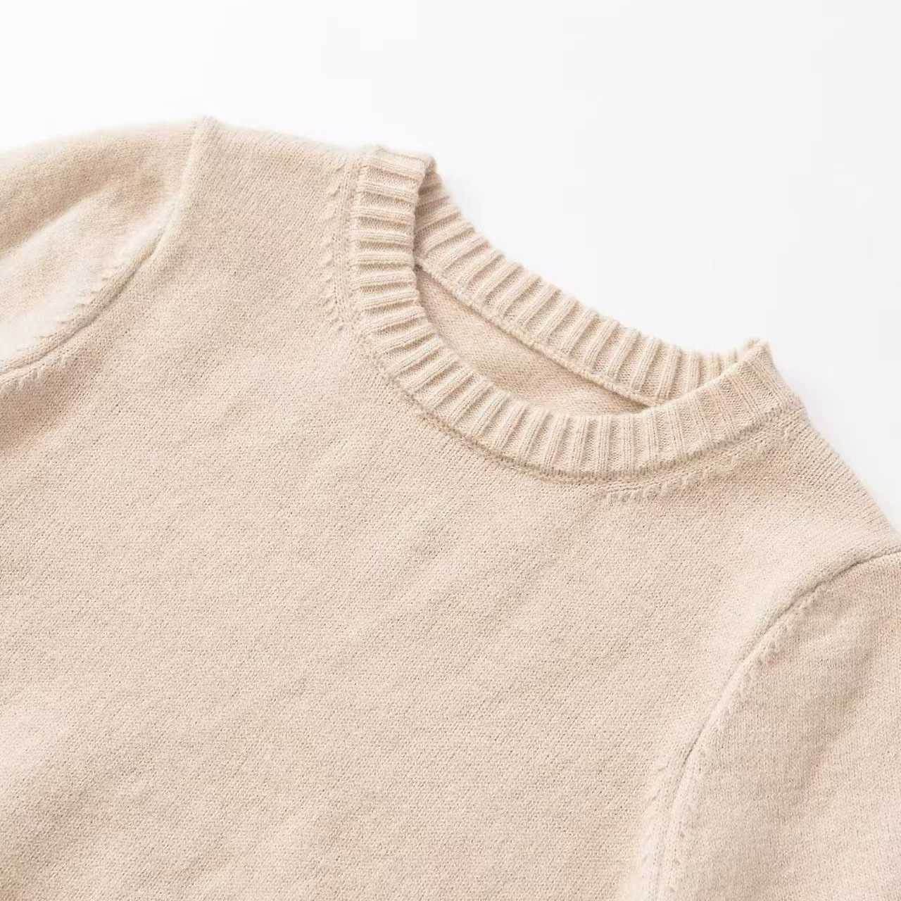 Women's Crewneck Short Sleeve Knit Top