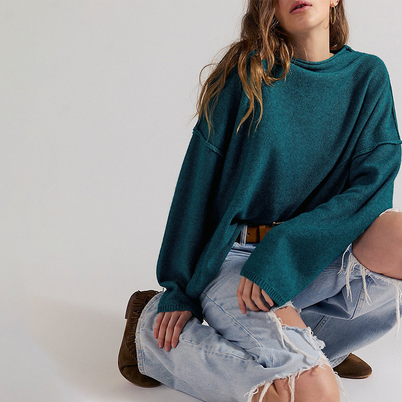 Women's Solid Color Crewneck Knit Pullover Sweater