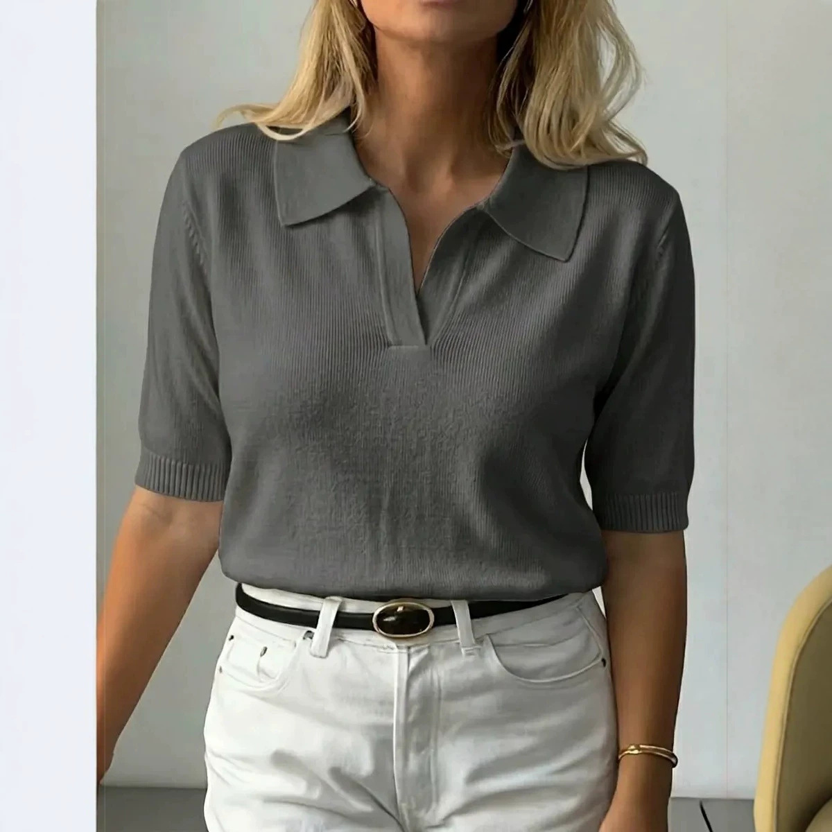 Women's Solid Knit T-Shirt with Shirt Collar and 3D Pattern