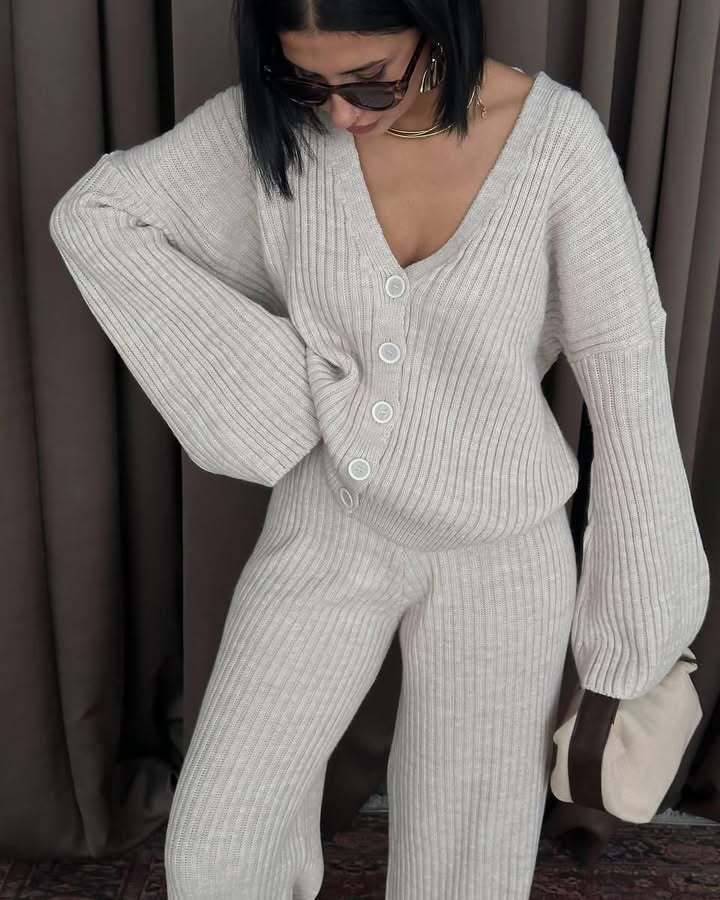 Women's Solid Color Button-Front Cardigan Sweater and Pants Set