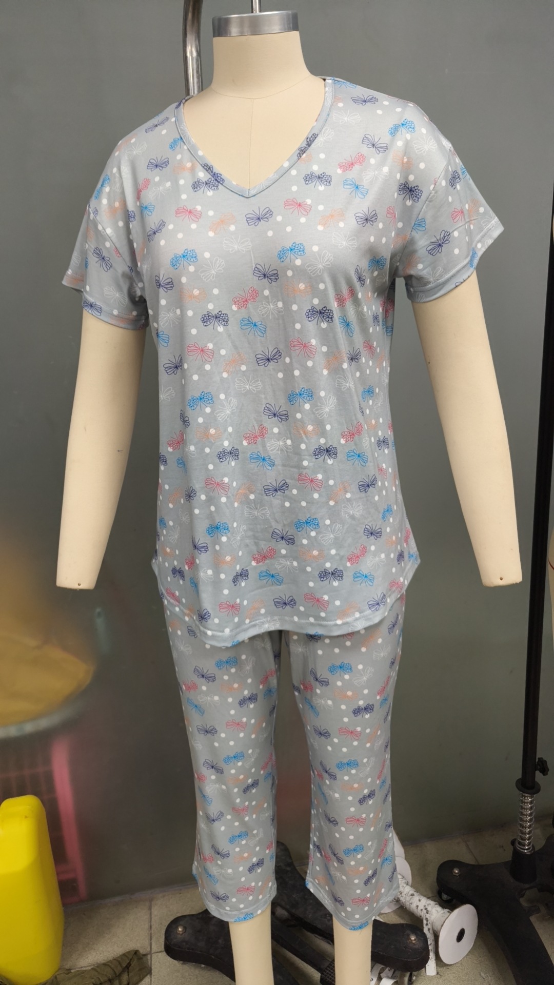 Women's Short Sleeve Capri Pants Pajama Set Knit Cotton Loungewear Plus Size