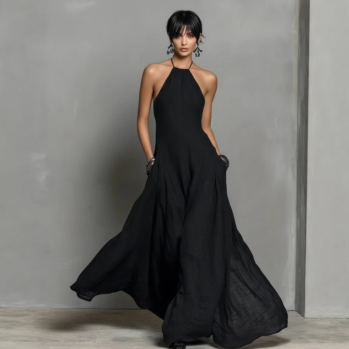 Women's Backless Sleeveless Long Vacation Dress