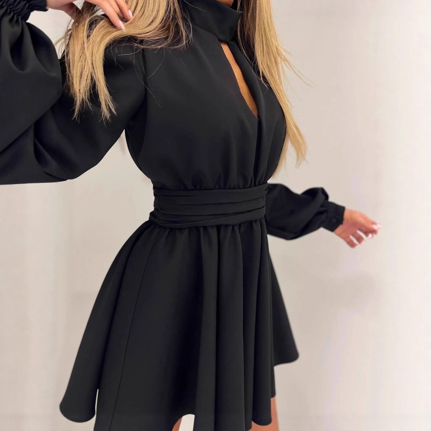 Sexy Cutout Waist-Cinching Solid Color Dress
