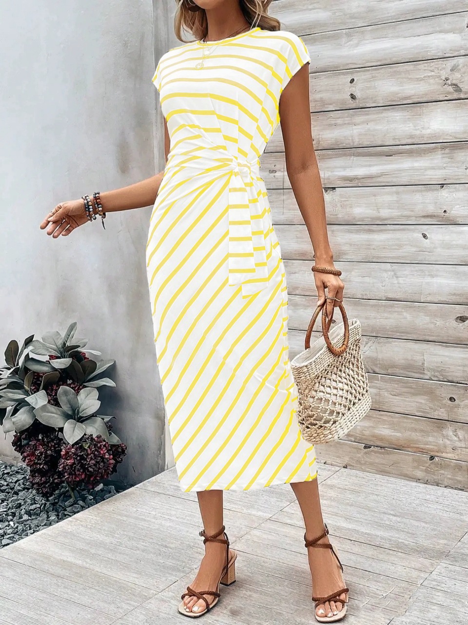 Elegant Striped Round Neck Short Sleeve Long Dress with Waist Tie