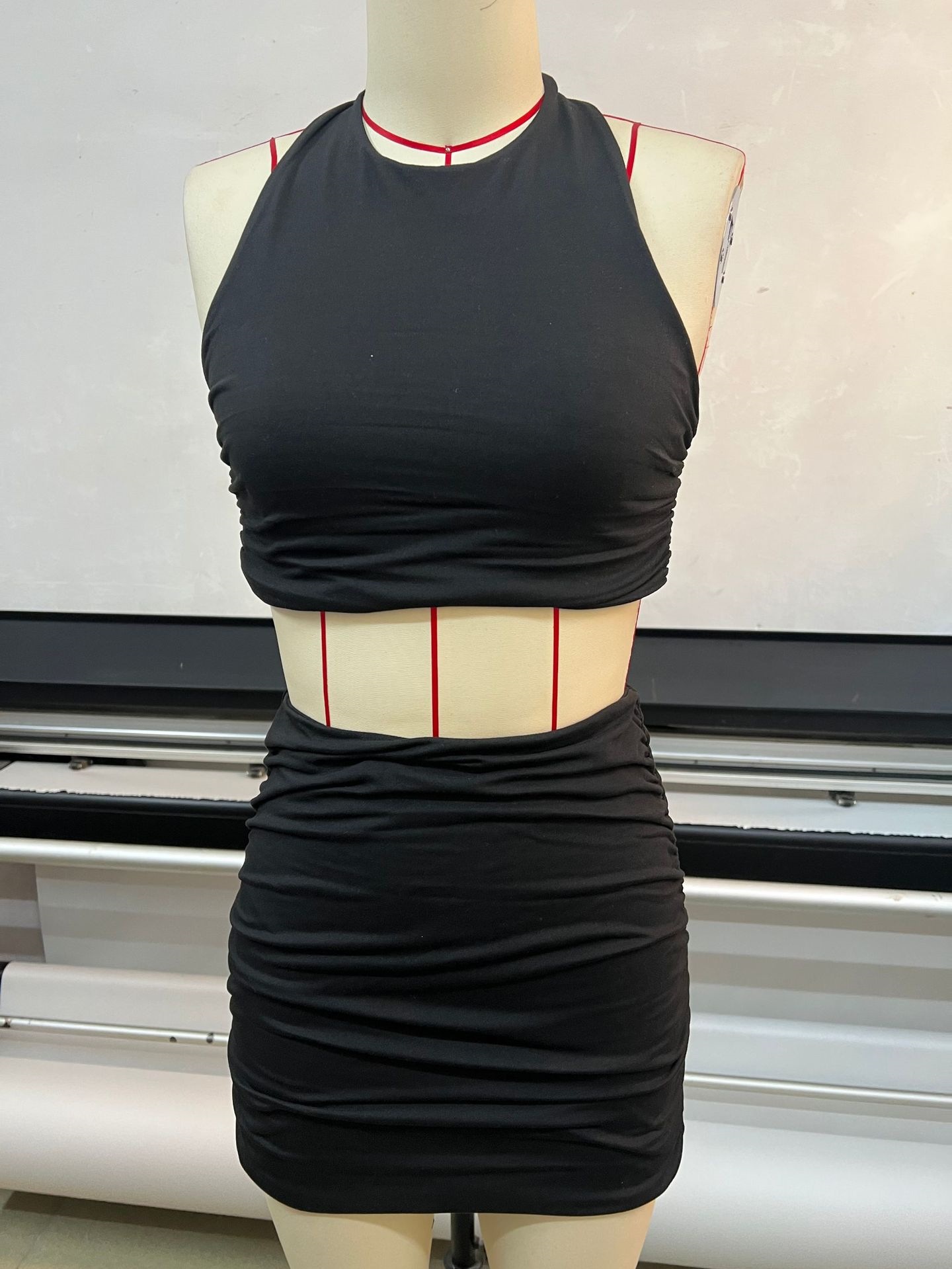 Women's Sleeveless Halter Bodycon Two-Piece Skirt Set