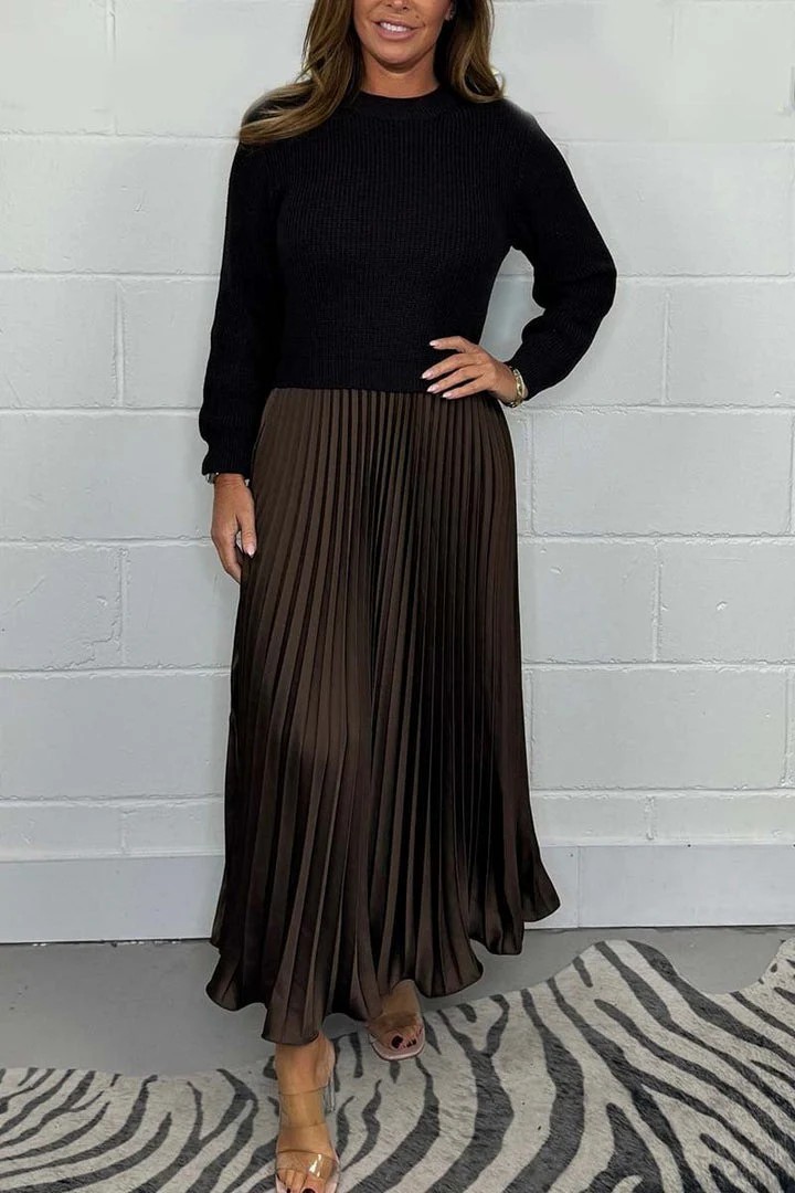 Women's Ribbed Pleated Long Sleeve Dress with Round Neck