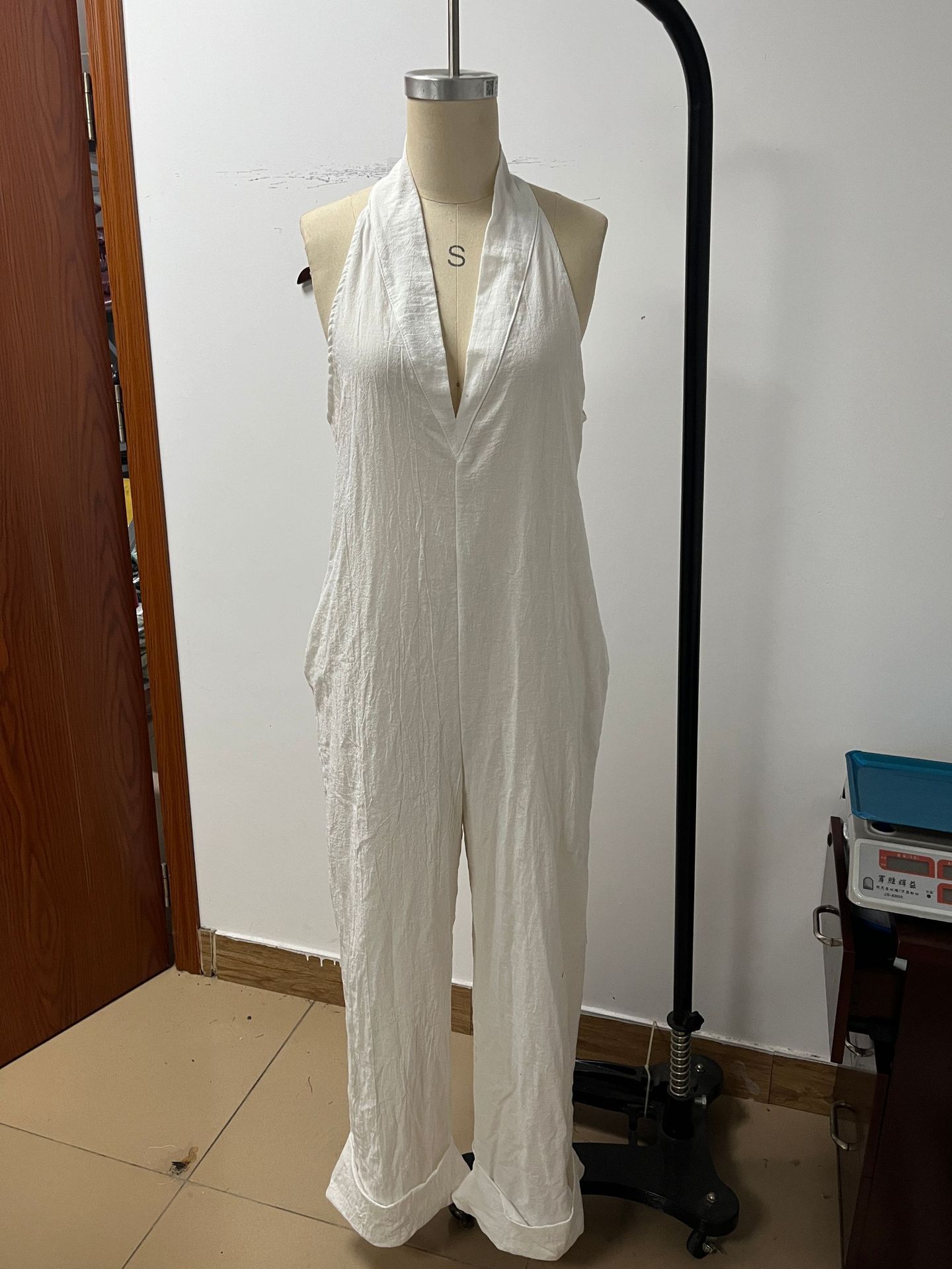 Cotton Linen Sleeveless Wide-Leg Jumpsuit Women Casual Minimalist