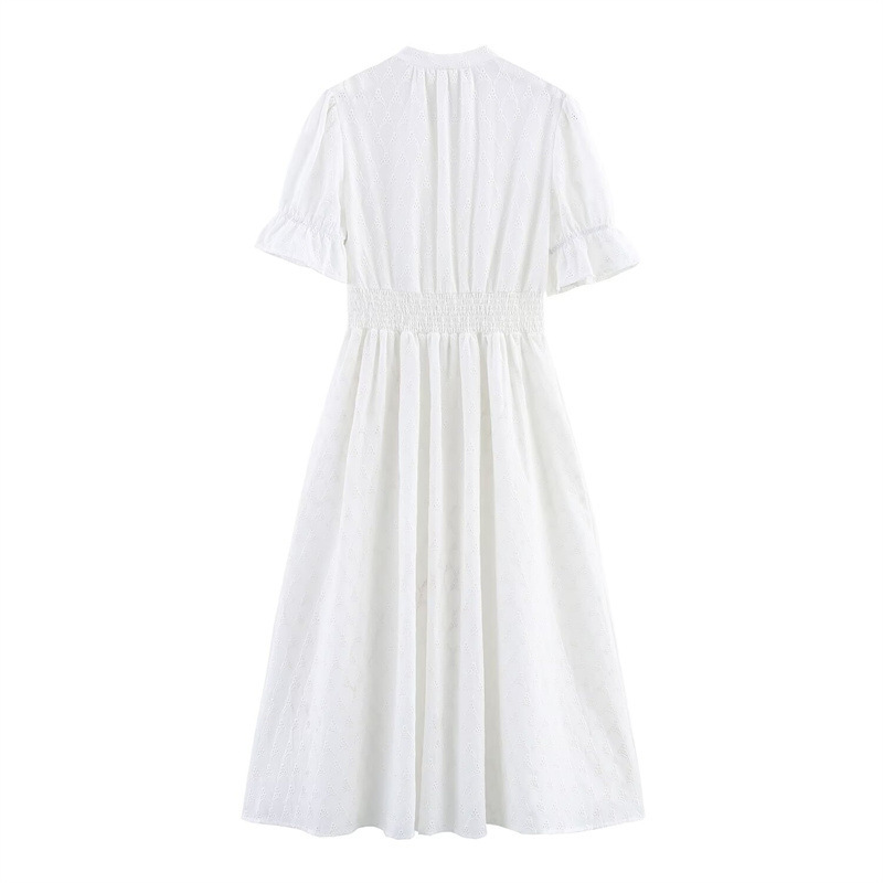 Women's Hollow Embroidered V-Neck French Waist-Cinching Dress