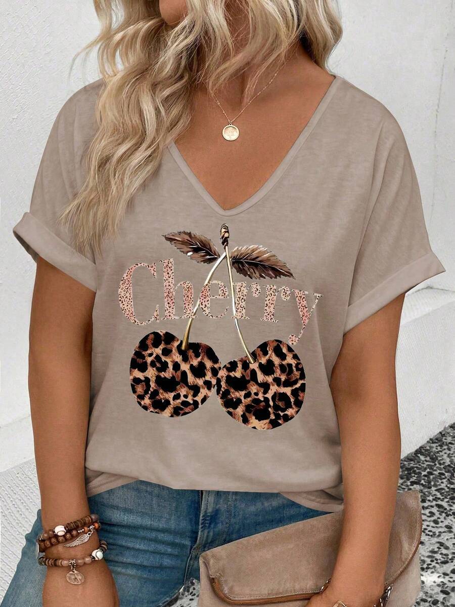 Gradient Heart Print V-Neck Short Sleeve Loose Women's Top