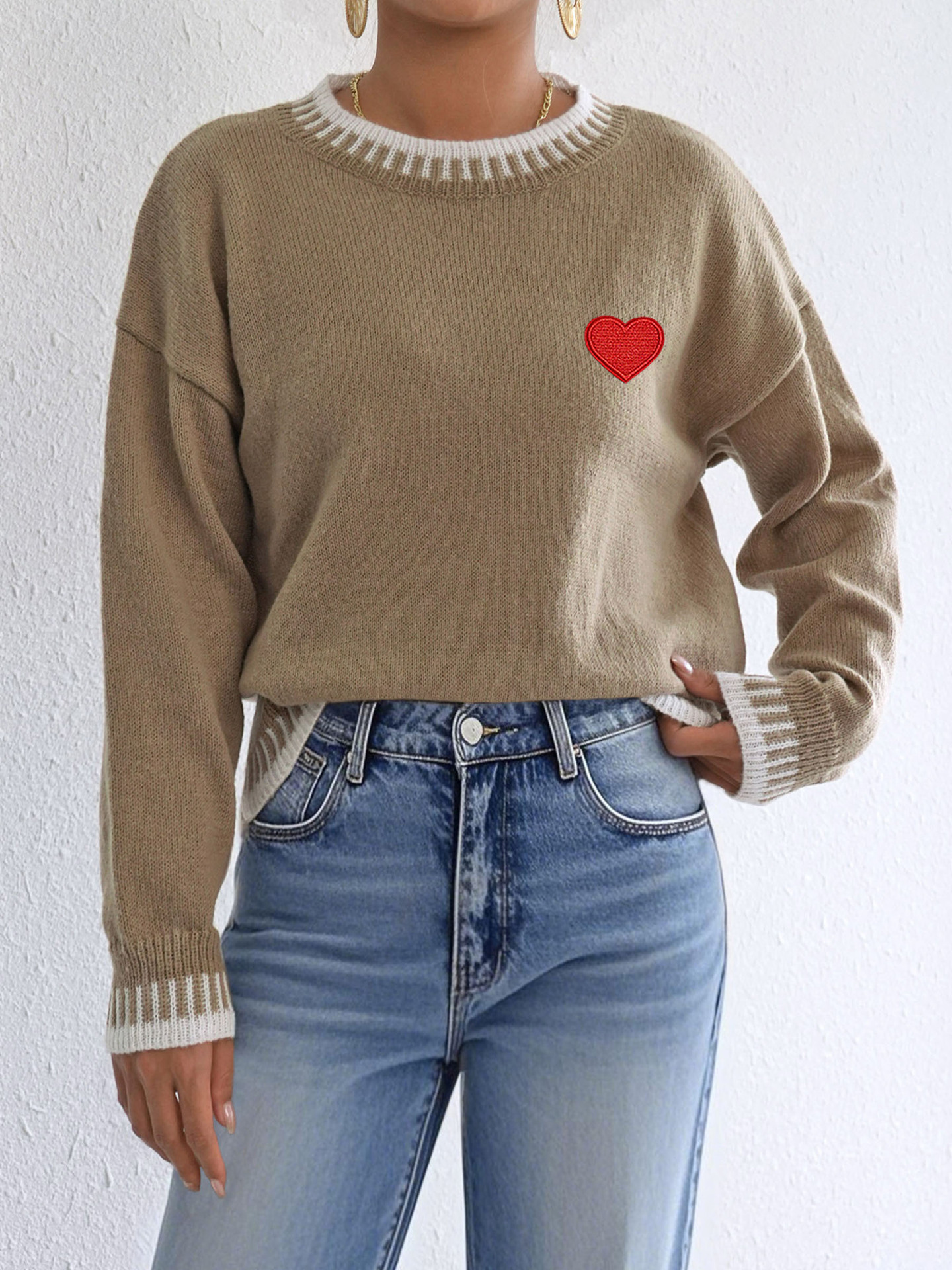 Color-Block Heart Embroidered Patch Pullover Sweater