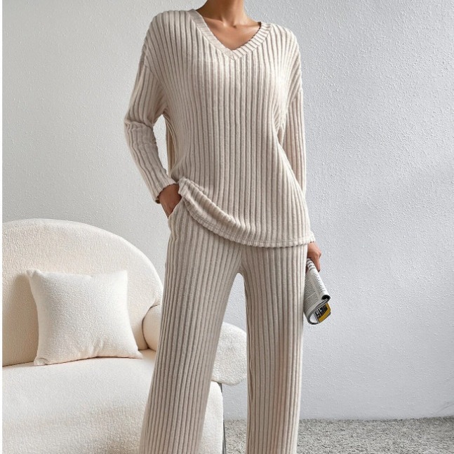 Women's Two-Piece V-Neck Ribbed Knit Top and Straight-Leg Pants Set