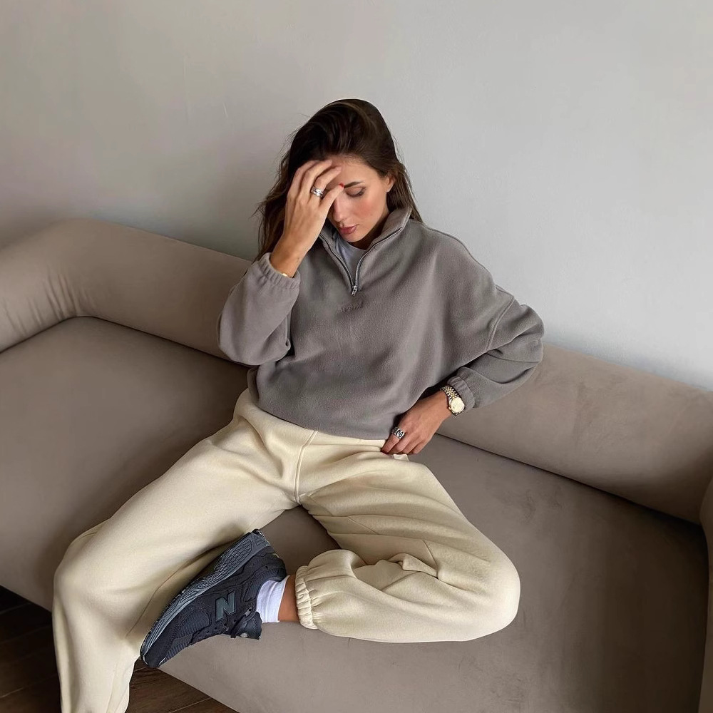 Women's Loose Zip-Up High Neck Sweatshirt with Letter Embroidery