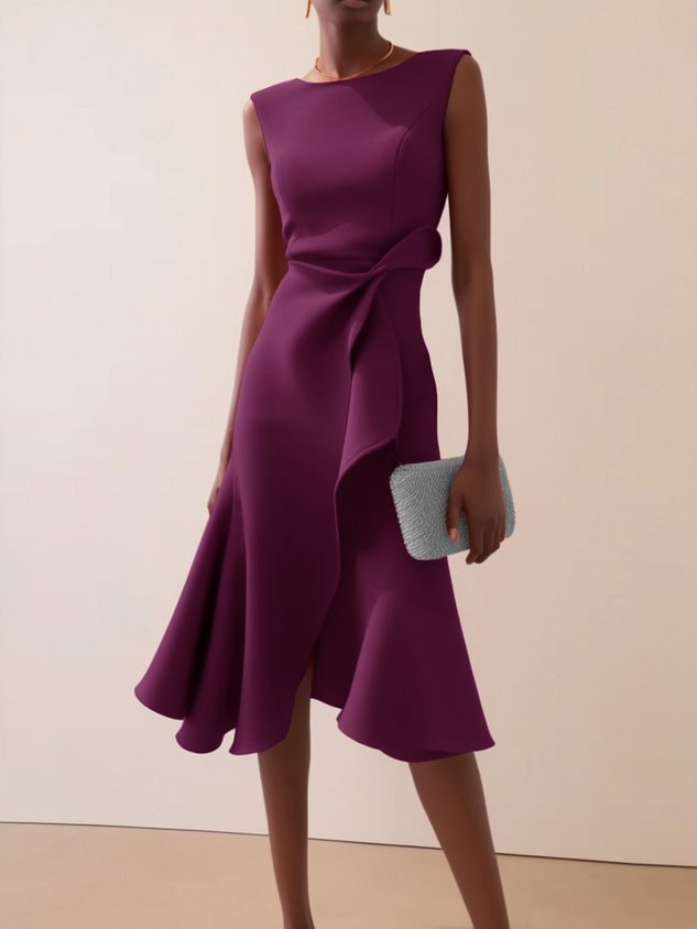 Sleeveless Red Midi Dress with Round Neck and Pleated Detail