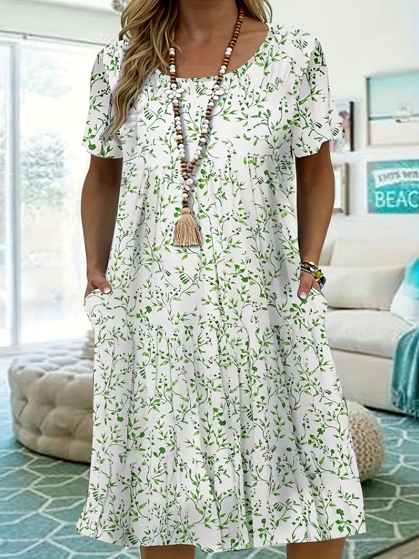 Women's Loose Round Neck Pleated Dress Sweet Fresh Floral Print