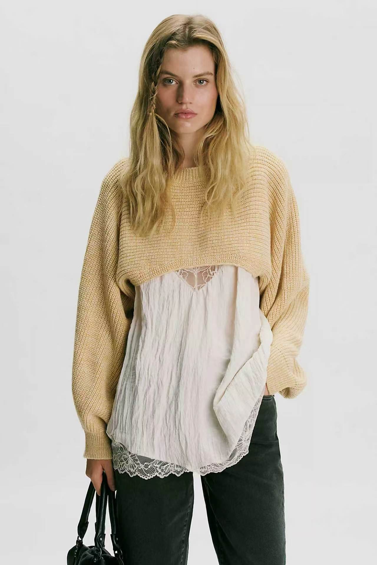 Women's Knit Round Neck Pullover Sweater with Raglan Sleeves