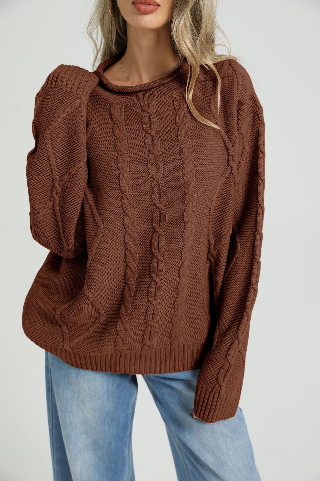 Women's Cable-Knit Crewneck Long-Sleeve Pullover Sweater