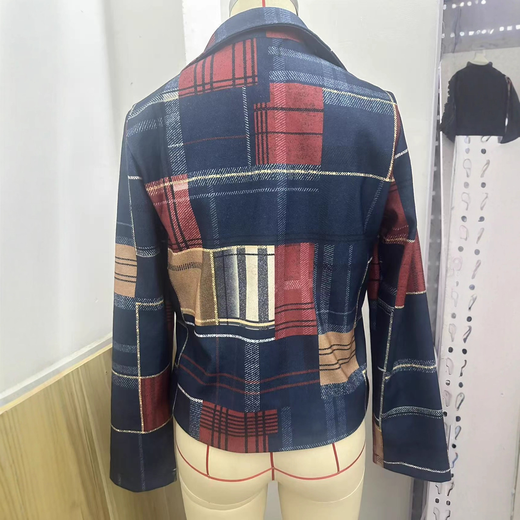 Women's Button-Up Plaid Cropped Jacket with Lapel Collar